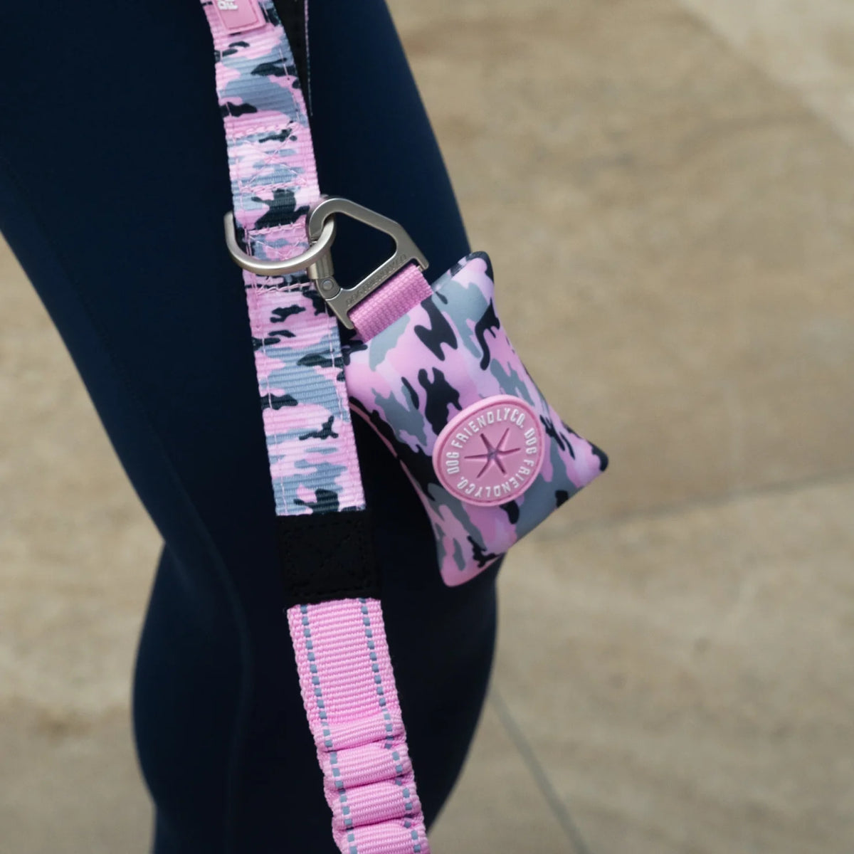 Bungee Dog Leash - Pink Camo